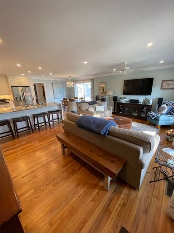 310 67th Ave. N, Myrtle Beach, SC 29572