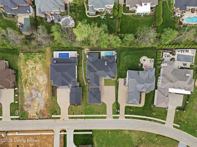 6517 Rosecliff Ct, Prospect, KY 40059
