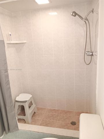 3545 NE 166th Street 304, North Miami Beach, FL 33160