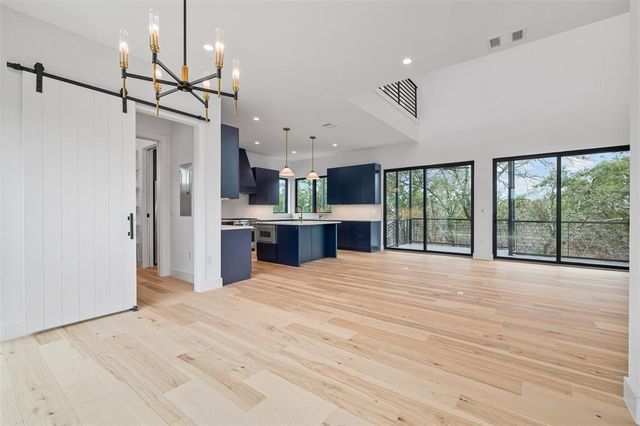 200 N Lake Hills DR, Austin, TX 78733