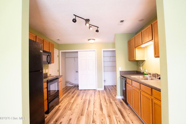 110 Robin Hood Lane, Aberdeen, NC 28315