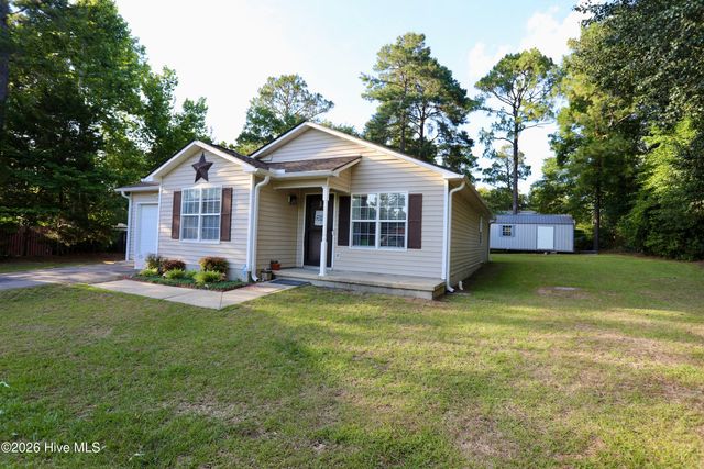 110 Robin Hood Lane, Aberdeen, NC 28315