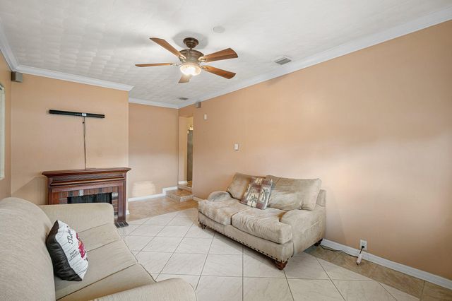 3195 Emerson Avenue, Palm Springs, FL 33461