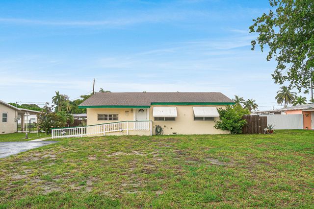 3195 Emerson Avenue, Palm Springs, FL 33461