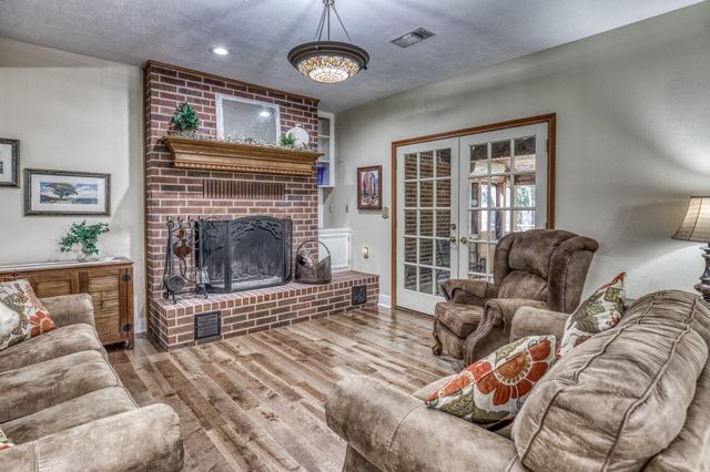 1017 Allen Road, Cat Spring, TX 78933