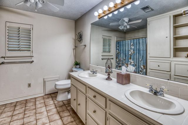 1017 Allen Road, Cat Spring, TX 78933