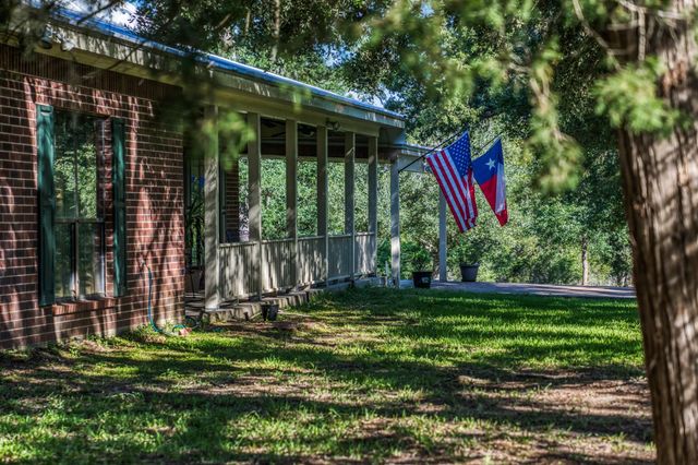 1017 Allen Road, Cat Spring, TX 78933
