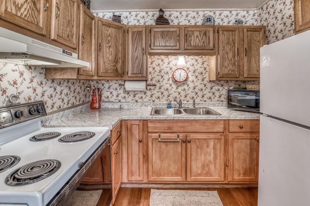 1017 Allen Road, Cat Spring, TX 78933