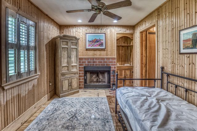 1017 Allen Road, Cat Spring, TX 78933