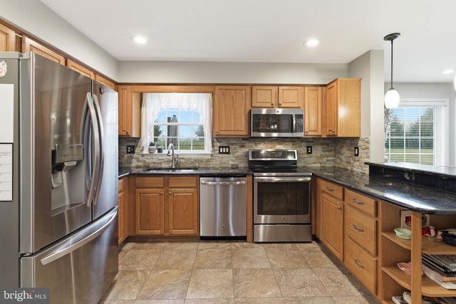 2125 SALFORD ST, Harleysville, PA 19438