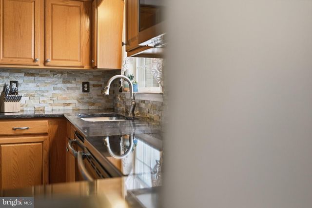 2125 SALFORD ST, Harleysville, PA 19438