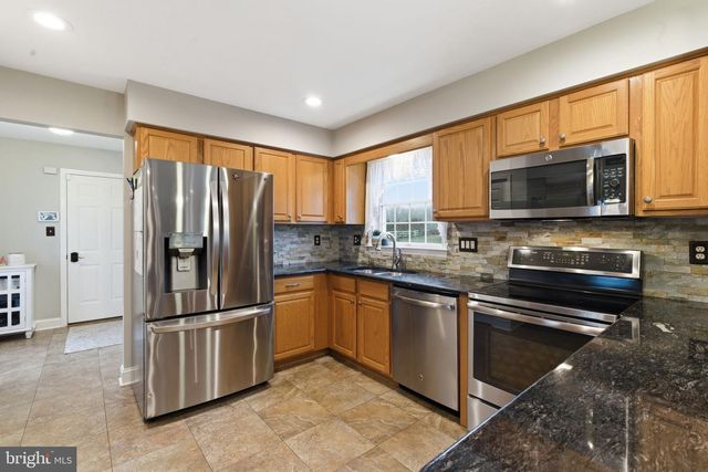 2125 SALFORD ST, Harleysville, PA 19438