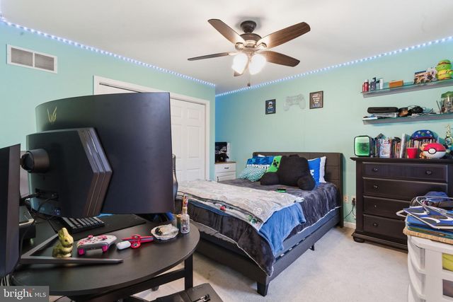 2125 SALFORD ST, Harleysville, PA 19438