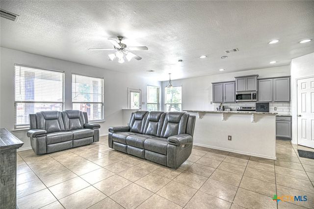 6803 Indian Hawthorne Drive, Killeen, TX 76542