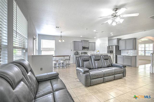 6803 Indian Hawthorne Drive, Killeen, TX 76542