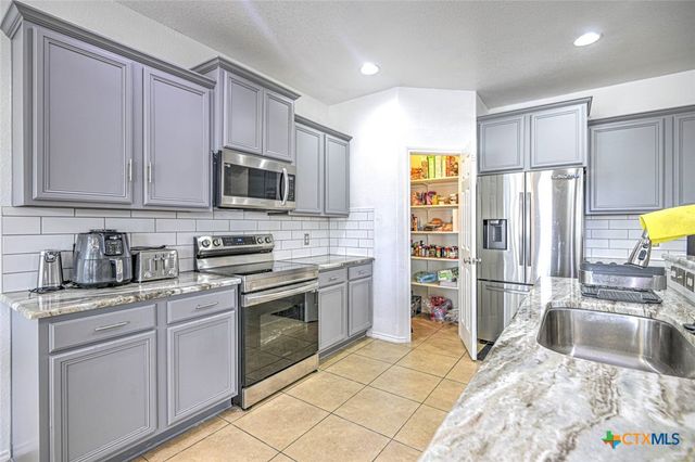 6803 Indian Hawthorne Drive, Killeen, TX 76542