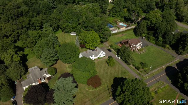 323 Watertown Road, Middlebury, CT 06762