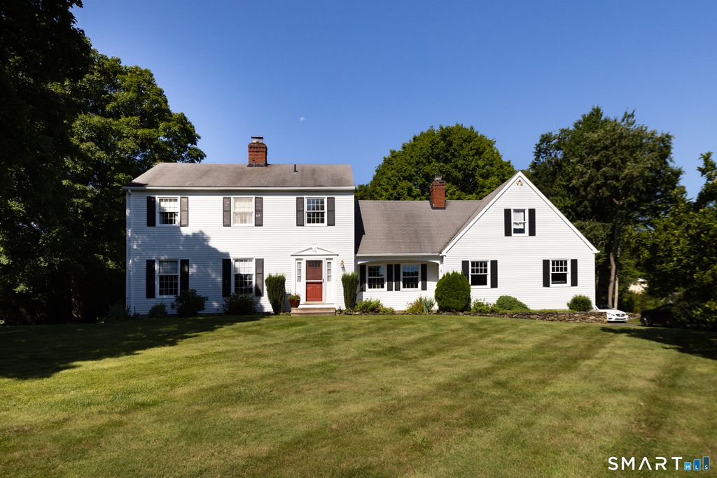 323 Watertown Road, Middlebury, CT 06762