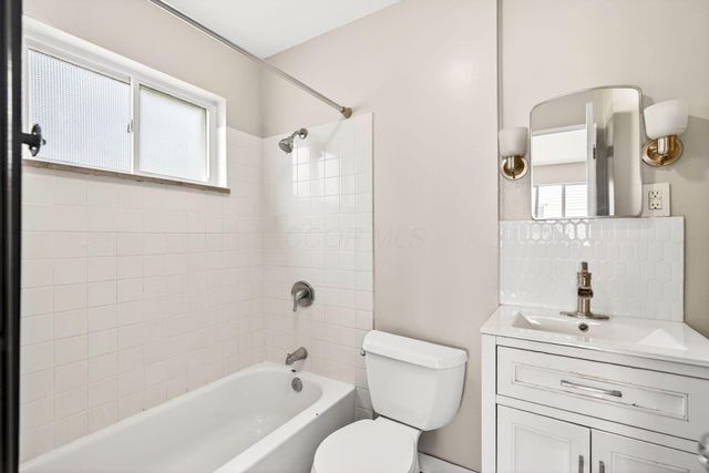 2867 Columbus Street, Grove City, OH 43123