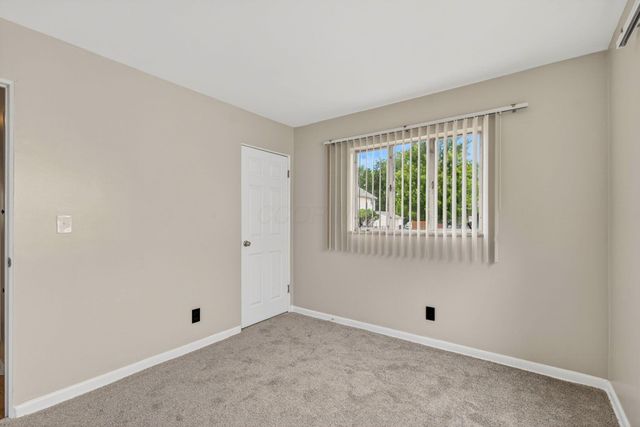 2867 Columbus Street, Grove City, OH 43123