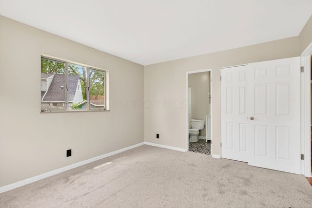 2867 Columbus Street, Grove City, OH 43123