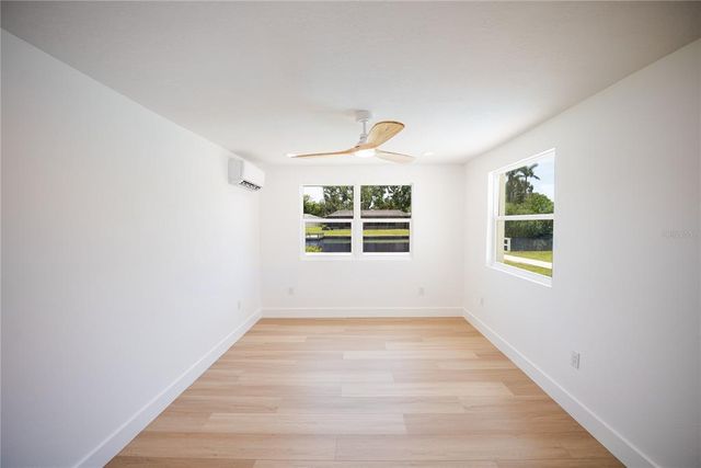 4623 CARSON STREET NE, St Petersburg, FL 33703
