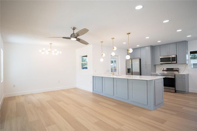 4623 CARSON STREET NE, St Petersburg, FL 33703