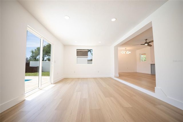 4623 CARSON STREET NE, St Petersburg, FL 33703