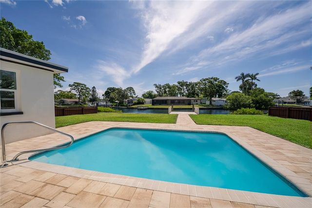 4623 CARSON STREET NE, St Petersburg, FL 33703