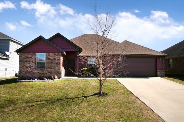 811 SW Pure Globe Street, Bentonville, AR 72712