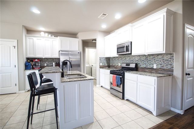 811 SW Pure Globe Street, Bentonville, AR 72712