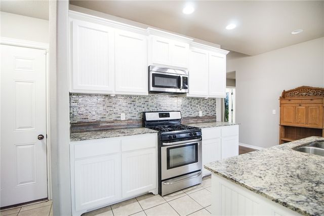 811 SW Pure Globe Street, Bentonville, AR 72712