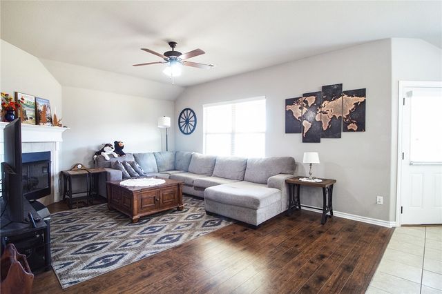 811 SW Pure Globe Street, Bentonville, AR 72712