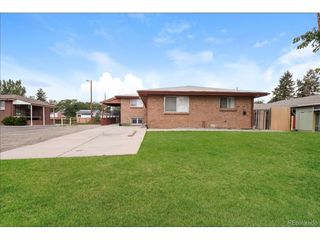 681 Fraser St, Aurora, CO 80011