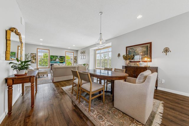 1724 Riverside Drive, Shakopee, MN 55379