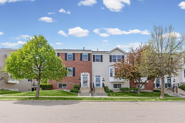 1724 Riverside Drive, Shakopee, MN 55379