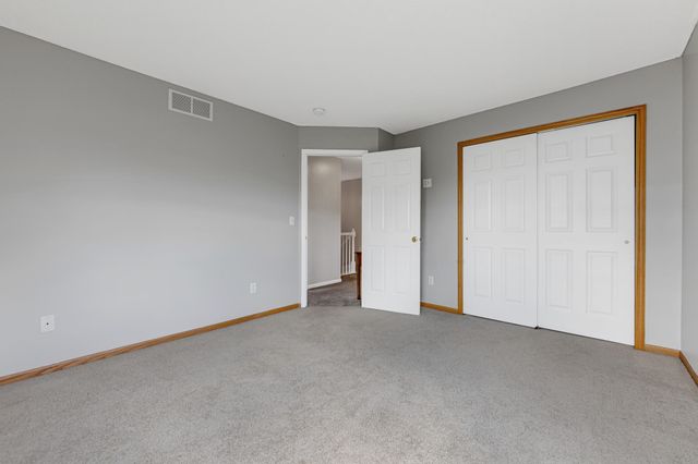 1724 Riverside Drive, Shakopee, MN 55379