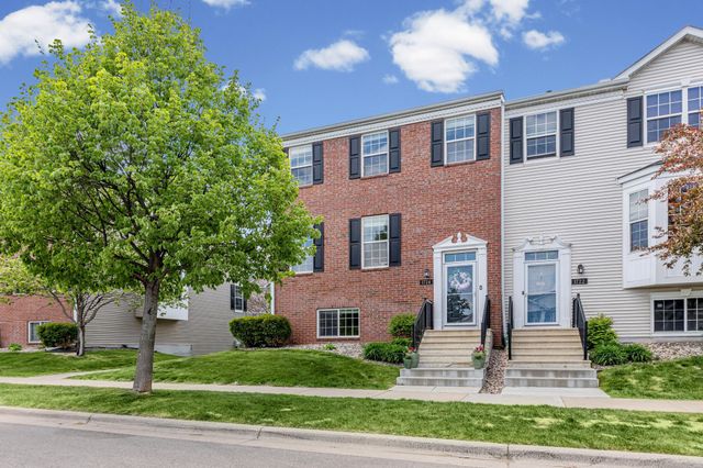 1724 Riverside Drive, Shakopee, MN 55379