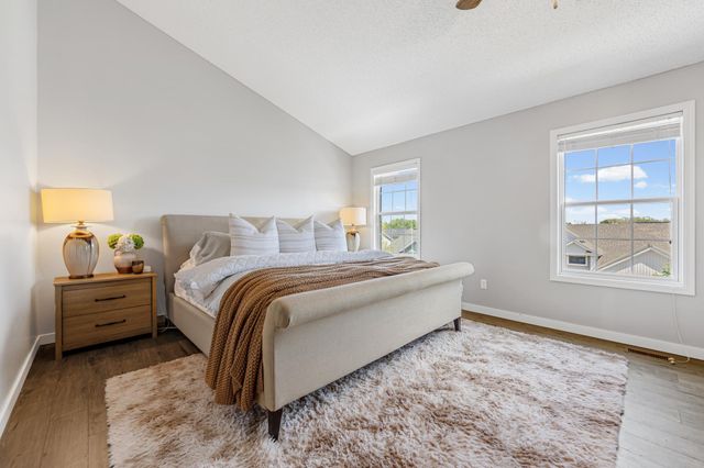 1724 Riverside Drive, Shakopee, MN 55379