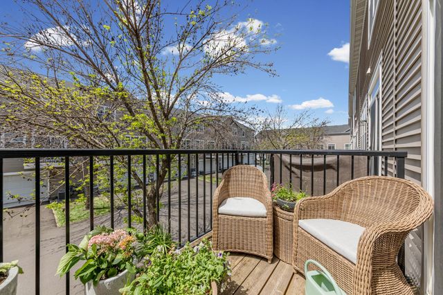 1724 Riverside Drive, Shakopee, MN 55379