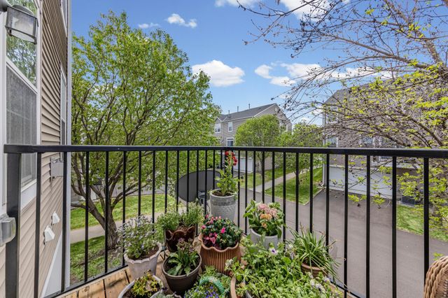 1724 Riverside Drive, Shakopee, MN 55379