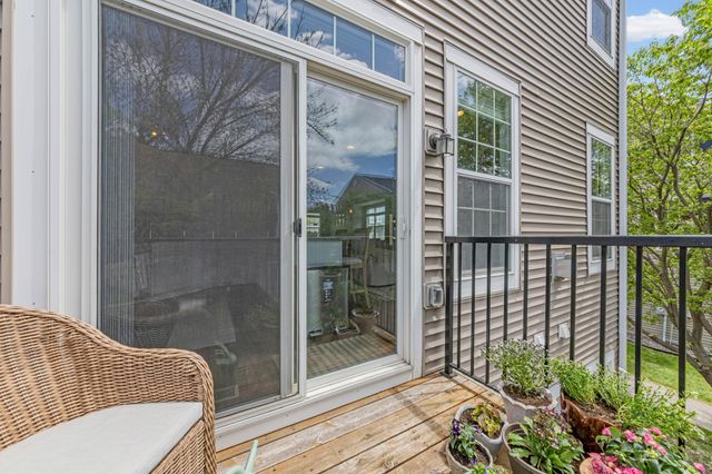 1724 Riverside Drive, Shakopee, MN 55379
