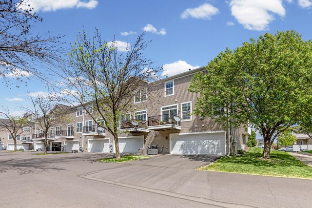 1724 Riverside Drive, Shakopee, MN 55379