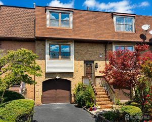 3504 N Oaks Boulevard N, North Brunswick, NJ 08902