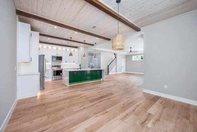 33 Eagle Place, Freeport, FL 32439