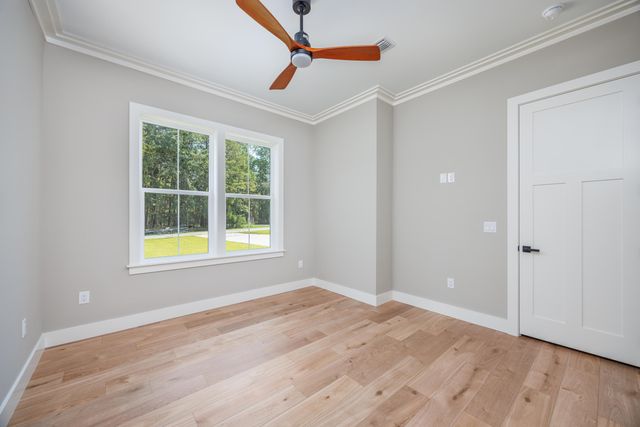 33 Eagle Place, Freeport, FL 32439