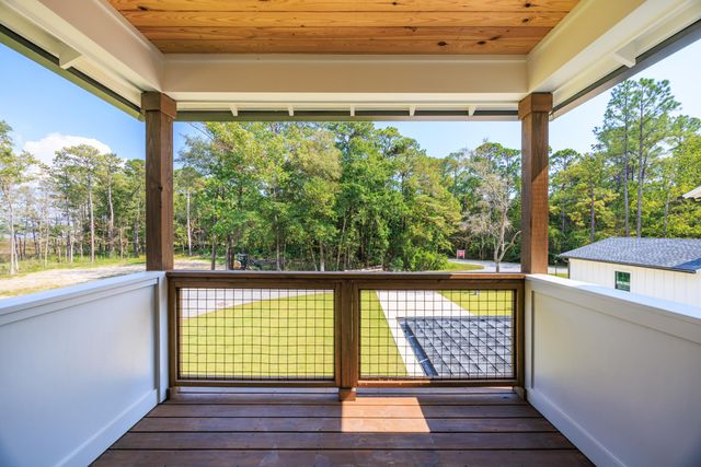 33 Eagle Place, Freeport, FL 32439