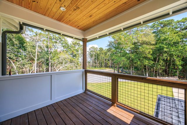 33 Eagle Place, Freeport, FL 32439