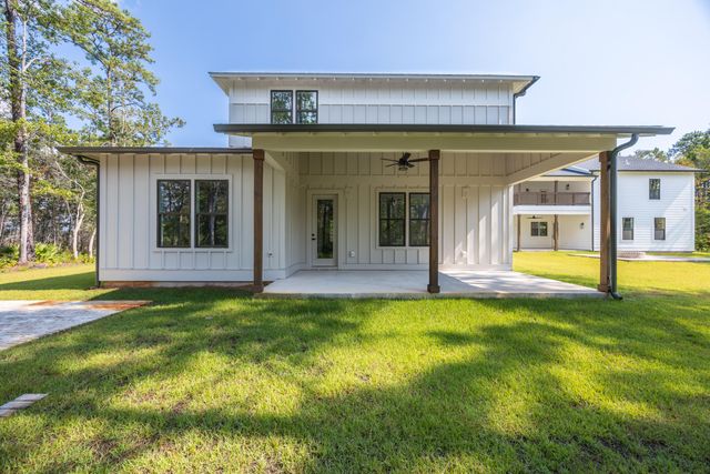 33 Eagle Place, Freeport, FL 32439