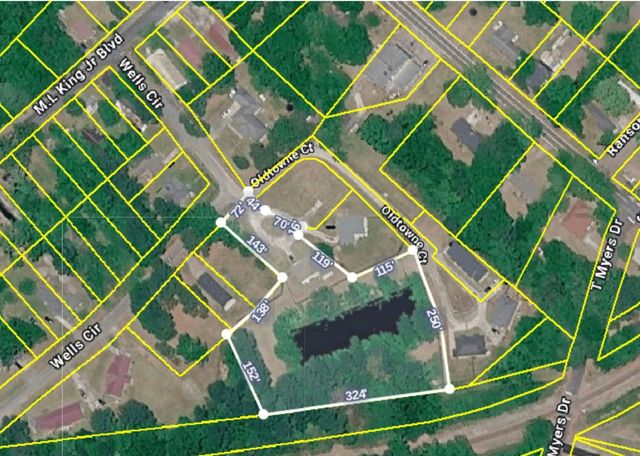 134 Wells Circle, Saint Stephen, SC 29479